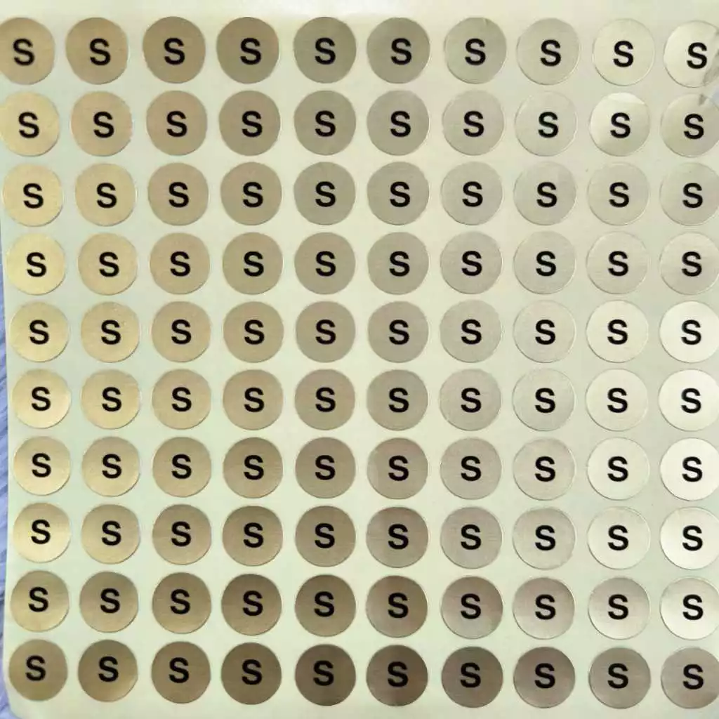 STICKER:GOLD STICKER -  SMALL 